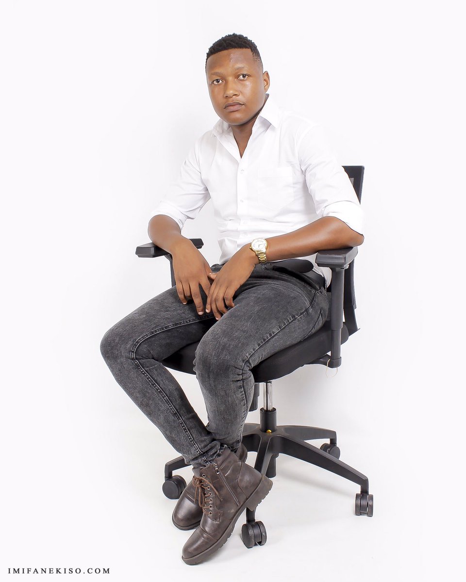 iamnkanyiiso's tweet photo. #JamesonAprilFools #KINGDOM #AprilFoolsDay #AprilFools Anele #Ntseki #WendyWilliams #Rajinikanth Anele | Trevor | lasizwe #LazadaSuperParty https://t.co/oIgHvb7kRl