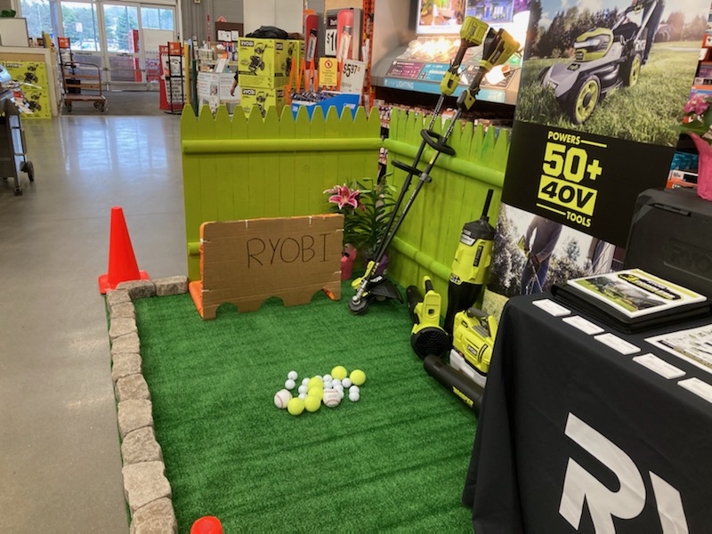 Debbie56368540's tweet photo. 1st Ryobi demo event at the 6217 come on down and give it a try @thecaptnk @maryanne_stl @ShawnQuinnHD @SeanJosephBrun2 @RYOBItoolsusa @Matthew55356132 https://t.co/0JEiAtXjZX