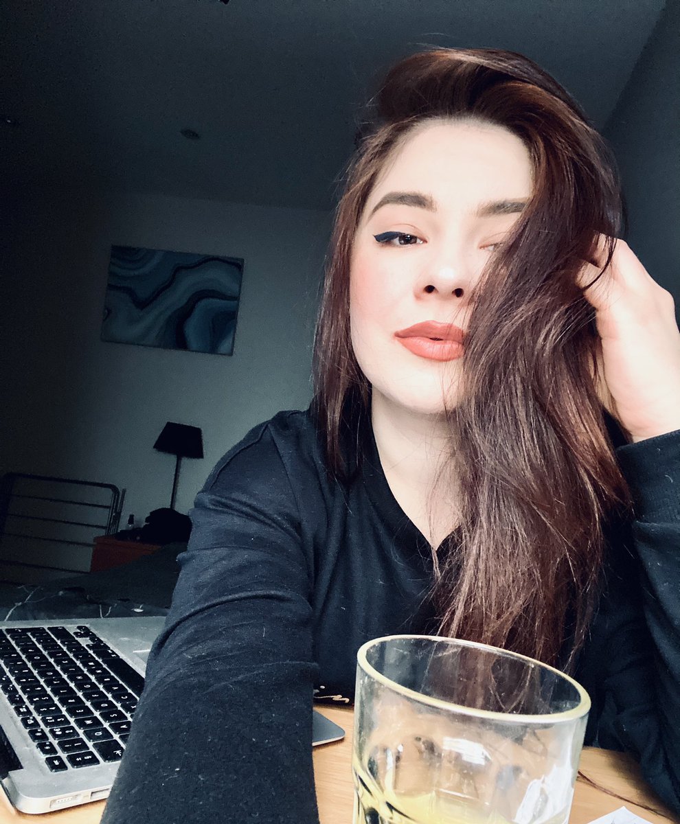 IlonaTMusic's tweet photo. Writing Kamp2 going amazing so far ❤️😊😭❤️ https://t.co/PPUozovnzj