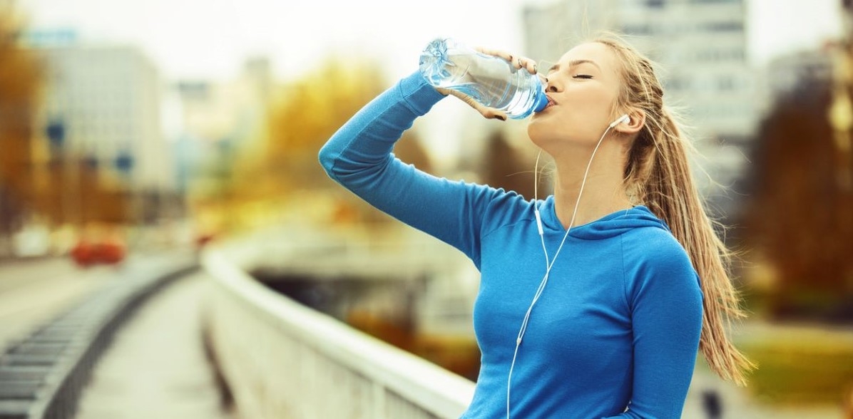 ottawalifers's tweet photo. Staying hydrated is one of the most important ways to keep your body healthy. Ottawa nutritionist Susan Alsembach explains why. https://t.co/8150FhZEAw π§
#OLMHealth #DrinkWater #StayHydrated #HealthyLiving https://t.co/mARe6xze0o