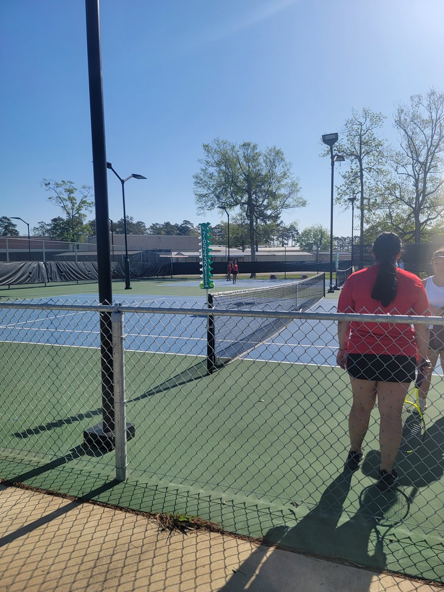 MrsCastings's tweet photo. Watching my kids play some Tenneis today.
Glad I FINALLY got a chance to watch some of my kids #compete.
#CHSpride #IndianPride #CHSCommentment #just4kids https://t.co/LL3fTsoRBz