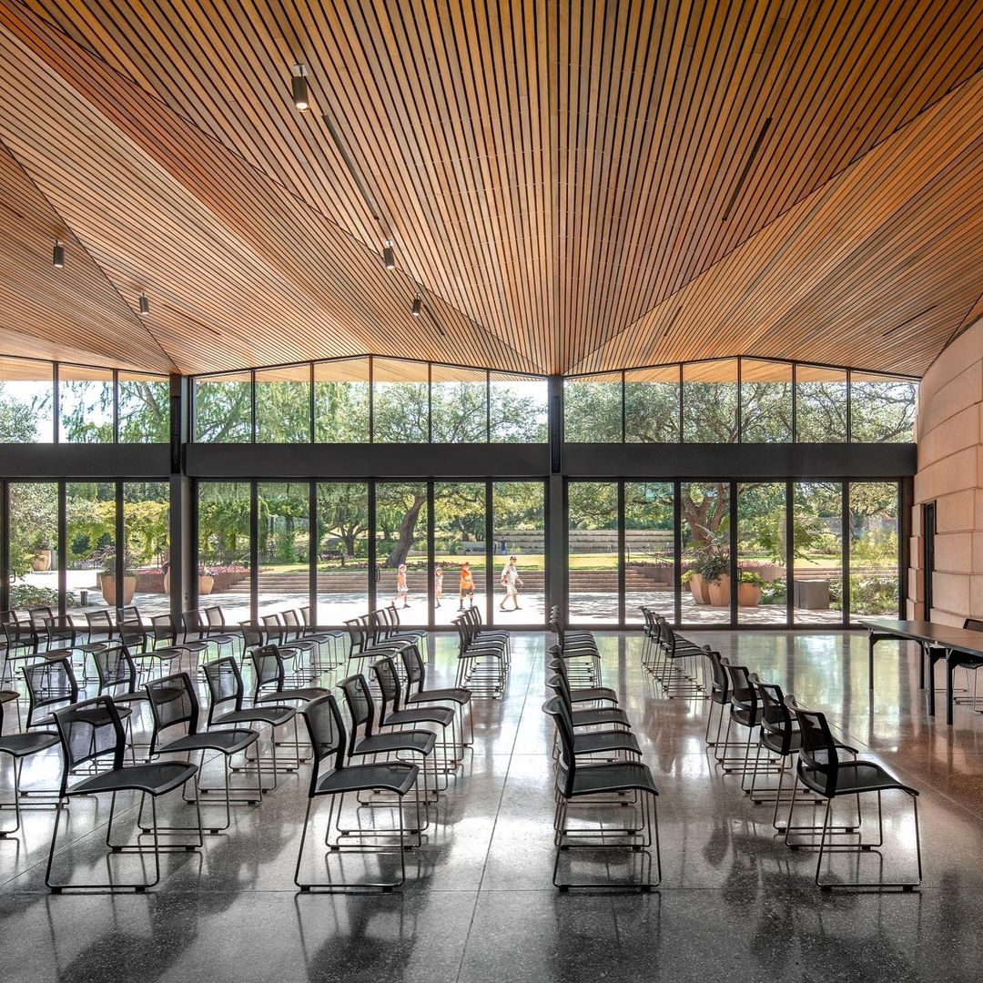Cypress_Info's tweet photo. Just look at this marvelous #cypress ceiling supplied by @delta_millworks at the @sabotgarden.
Photo by Bill Timmerman | #sinkercypress #cypressceiling #architecture #design #RealAmericanHardwood #ceilingdesign #ceilingtreatment #interiordesign #realwood #wood #woodceiling https://t.co/Hocy3tp1e9