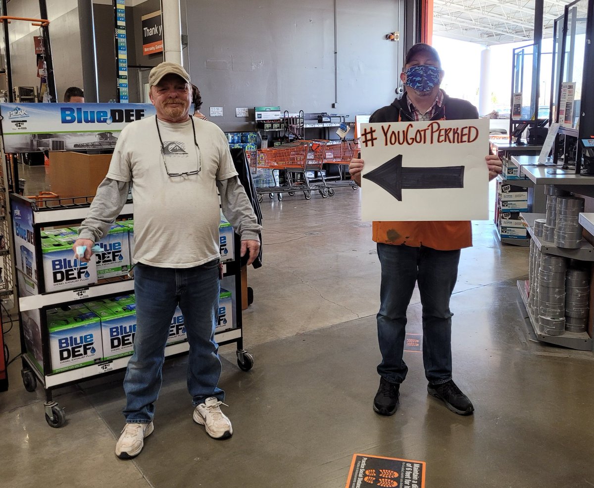 Helping our PRO'S capture their perks! #YouGotPerked @HalesJeremy @ORANGEoregonian <a href="/rjredfield541/">Russell Redfield</a> <a href="/peerbux_adam/">Adam Peerbux</a>