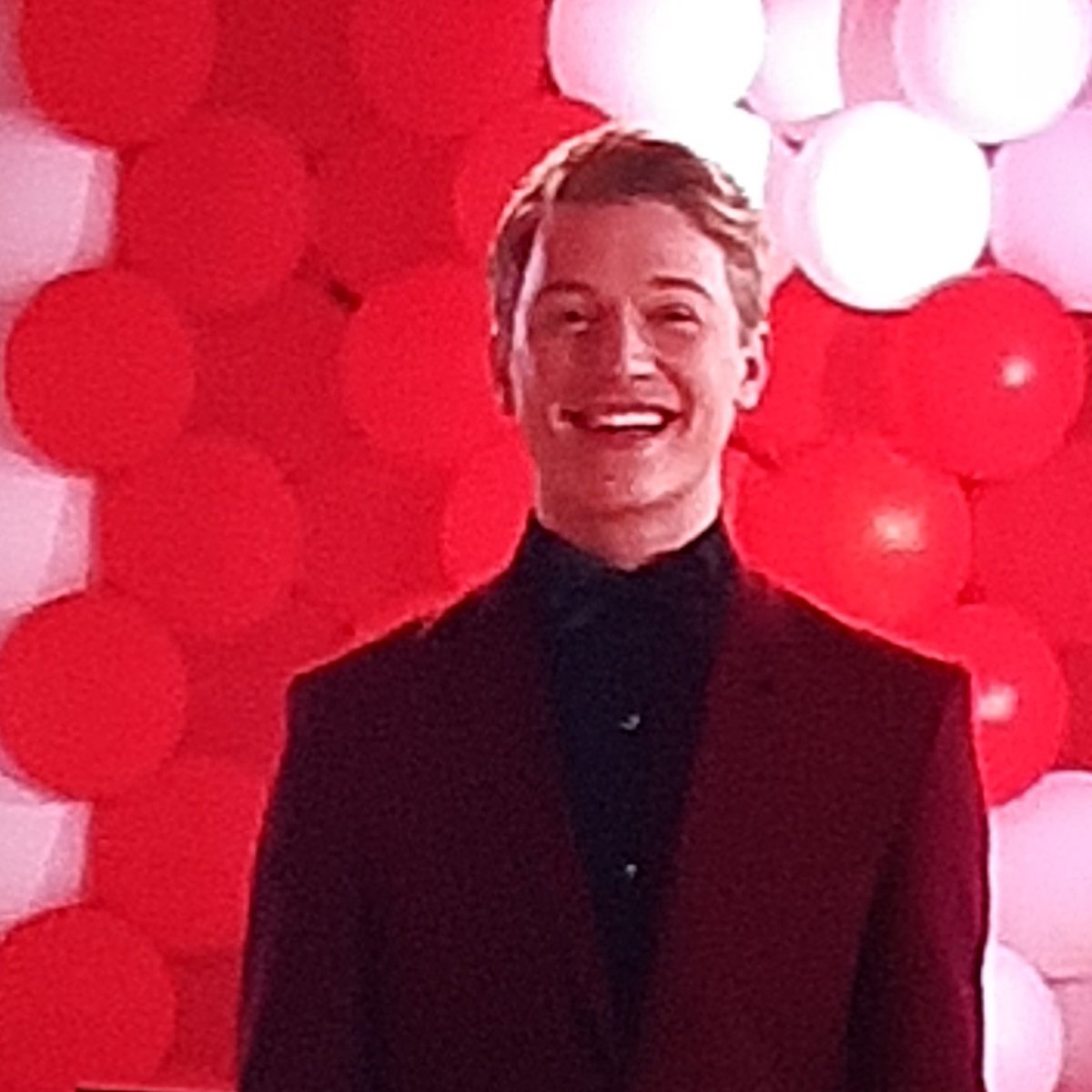 anasttyles_'s tweet photo. O que o Gustavo Foganoli tá fazendo na série High School Musical: O musical ???? https://t.co/UmYxZ9ynfx