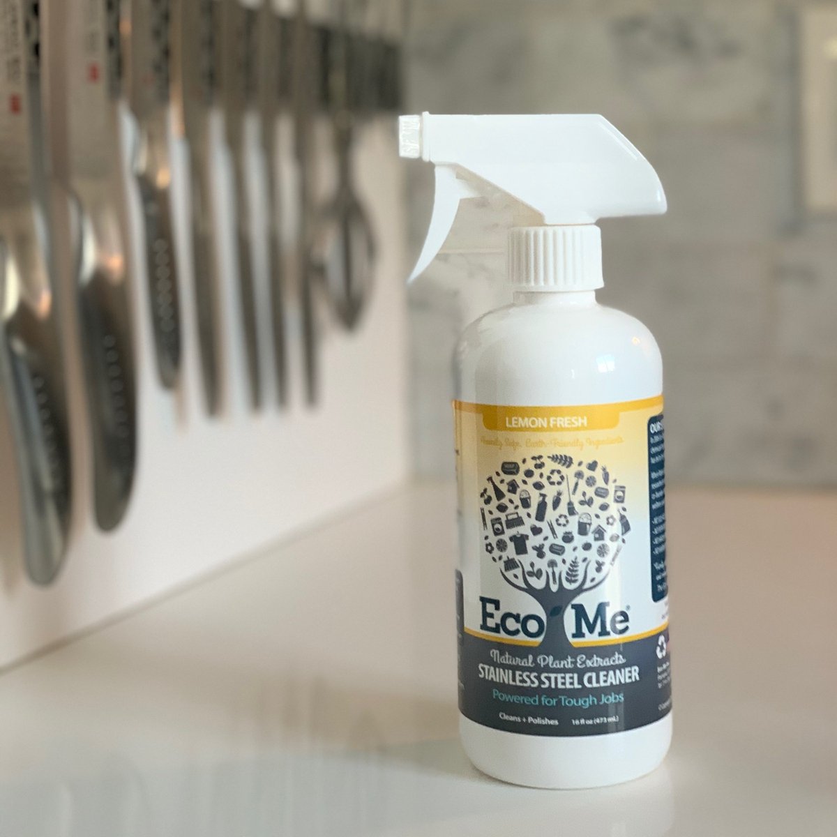 Our Stainless Steel Polish comes in the most refreshing scent:

🍋 Lemon Fresh 🍋