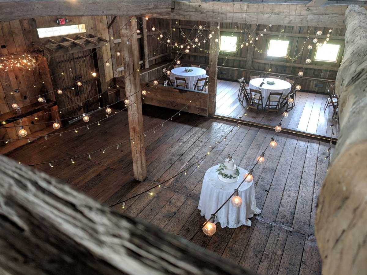 ShutterBoothDet's tweet photo. Katie and Logan at Frutig Farm! |  https://t.co/nNwVrqEdrs
.
.
#ShutterBooth #ShutterBoothSoutheastMichigan #ShutterBoothAnnArbor #AnnArborPhotoBooth #Bride #Groom #Wedding #WeddingIdeas #WeddingInspo #MichiganWeddings #WeddingEntertainment #Love #BarnWedding #AnnArborVenue https://t.co/GsmUhlgmtW