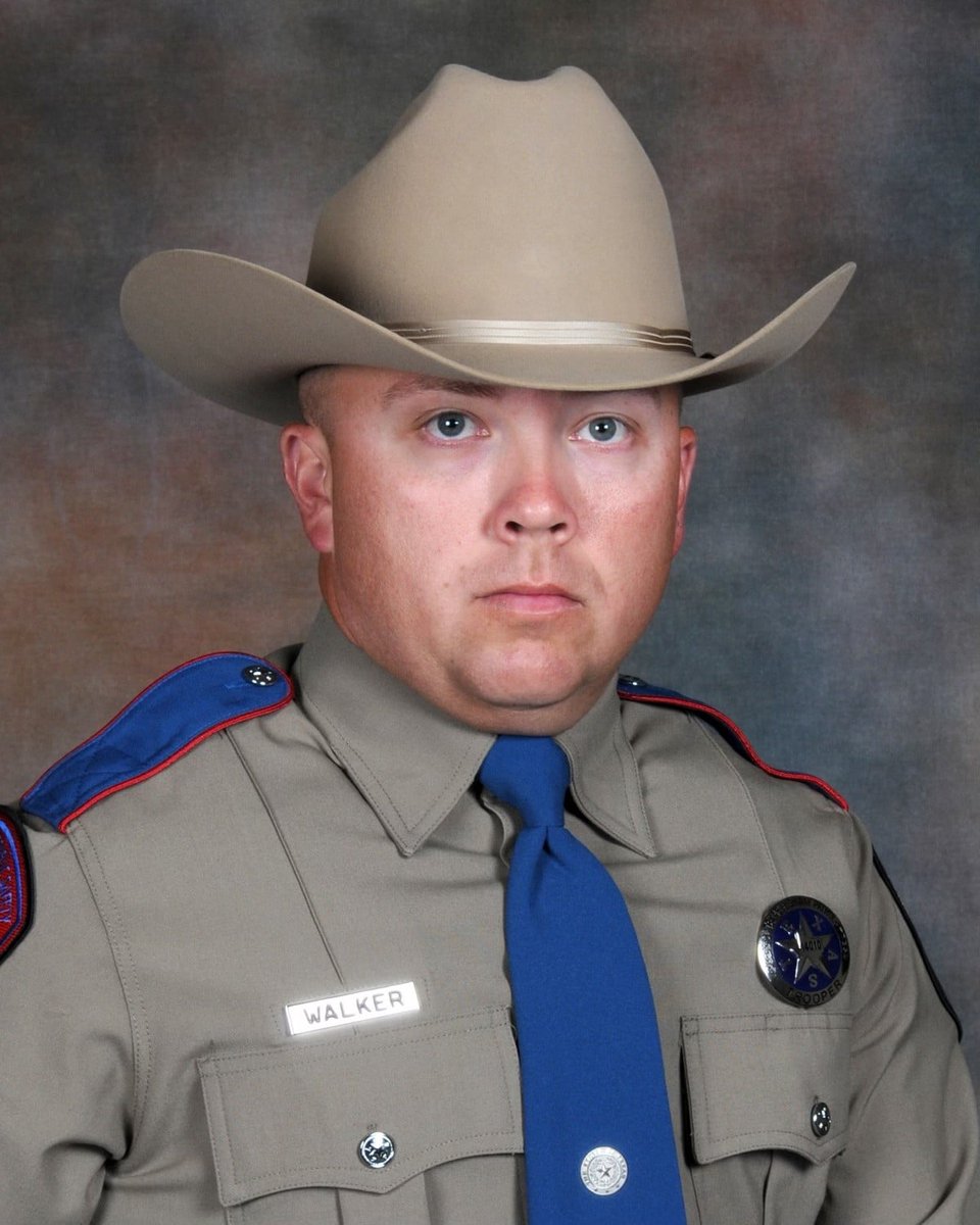 News4SA's tweet photo. π HONORING TROOPER CHAD WALKER π
Governor Abbott is calling on all officers across the state of #Texas to turn on their flashing lights TODAY at 1 p.m. to honor Trooper #ChadWalker, who died in the line of duty.
MORE: https://t.co/bcsHPckXHi https://t.co/VHq4DdGcvY