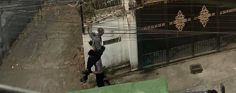 MayWinchester16's tweet photo. Terrorist Forces raided into two houses at HlaingMyintMo Housing, Kan Street, Hlaing Township. They also destroyed the CCTV cameras in ThuNandar Street, Hlaing , not to leave any evidence of their atrocities.
#WhatsHappeningInMyanmar
#Apr1Coup https://t.co/9MOPCXUZtQ