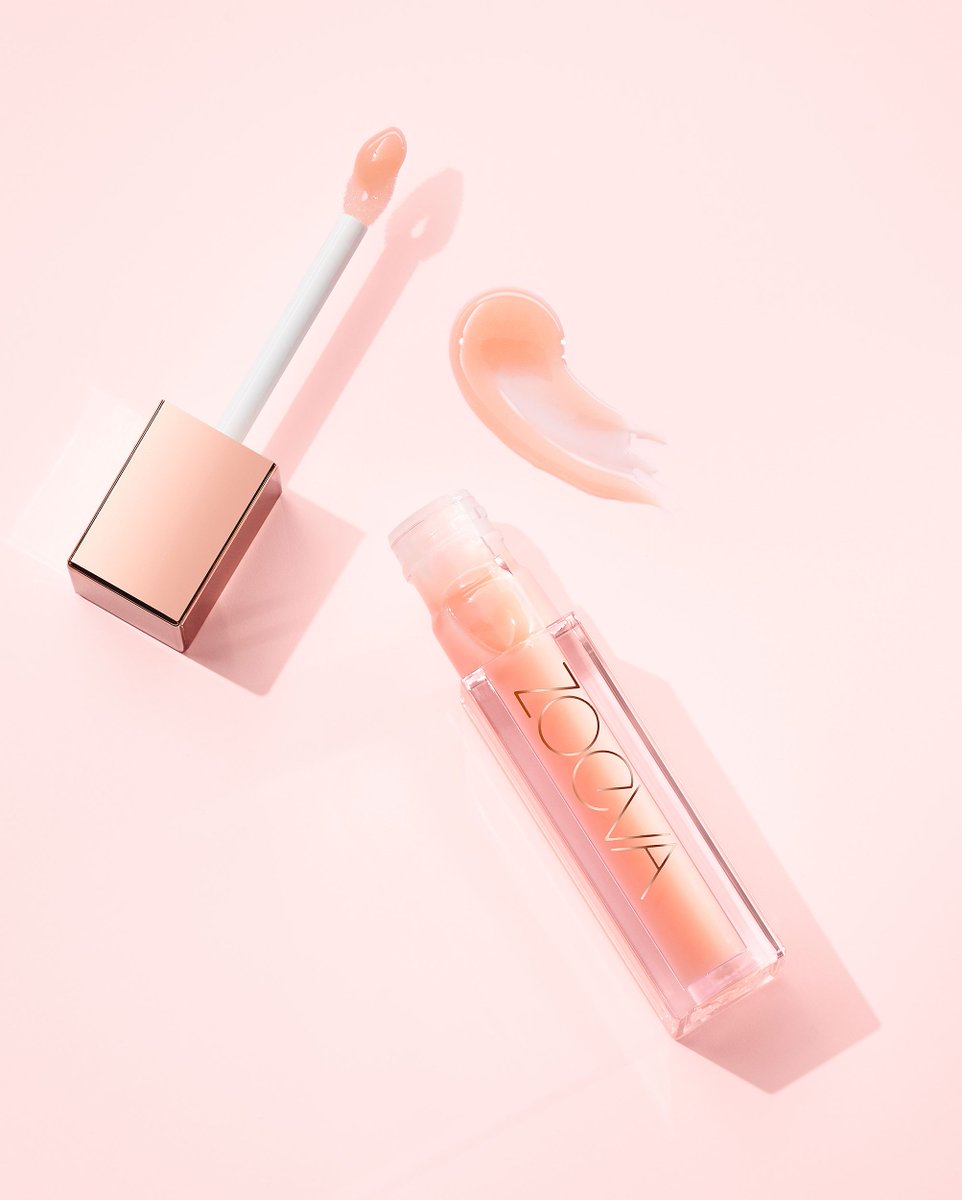 ZoevaCosmetics's tweet photo. We love light and radiant makeup looks for spring. 🌸 
Swipe right to explore the products used for this „Almost No-Makeup Radiance Look“.​

🌸  Together We Shine Face Palette
🌸  Liquid Light Drops
🌸  Powerful Lip Plump 

#TogetherUnique #ZOEVA #ZOEVAcosmetics https://t.co/AELZYJKVGL