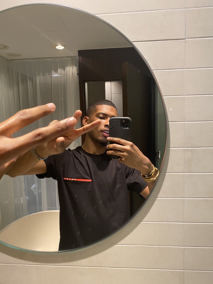 Lulslime420's tweet photo. New yr fresh start #freshtwitter https://t.co/MLnLd178qy