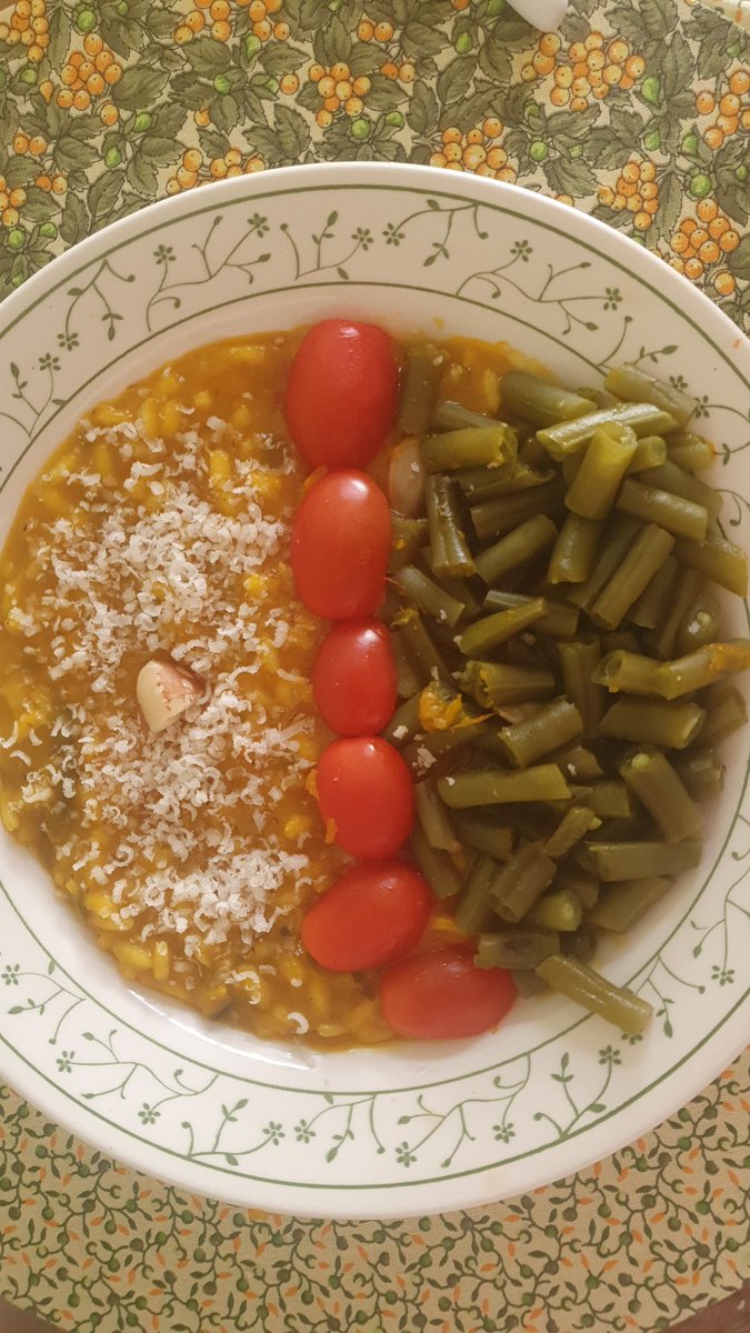 vikimparato's tweet photo. #aumossovegano https://t.co/4lPno4EKGY