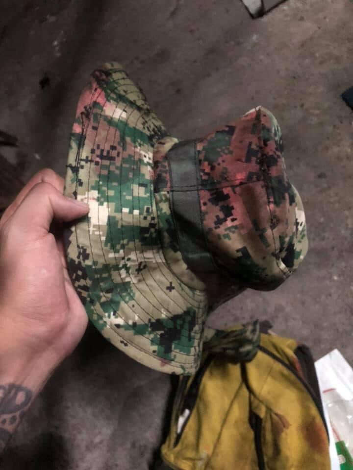 MilkTeaMM_MTAM's tweet photo. South Okkalapa📍Terrorists Military Truck hit a car on 14x15st Intersection traffic light. They also clear the evidence and kidnapped civilian from that car. Only these things are left on the road as evidence.
SUPPORT FEDERAL ARMY
#Apr1Coup
#WhatsHappeningInMyanmar https://t.co/heV77GJVPK