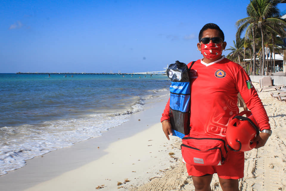 Por tu seguridad en estas vacaciones de #SemanaSanta2021, el horario de servicio de guardavidas se extenderá: 

🏖️ Lunes a jueves de 9:00-18:00 horas 
🏖️Viernes a domingo de 09:00-19:00 horas

Vía: <a href="/PcyBomberosSoli/">Sría. de PC, Prevención de Riesgos y Bomberos</a> 

#PlayaDelCarmen #RivieraMaya #DestinoSeguro