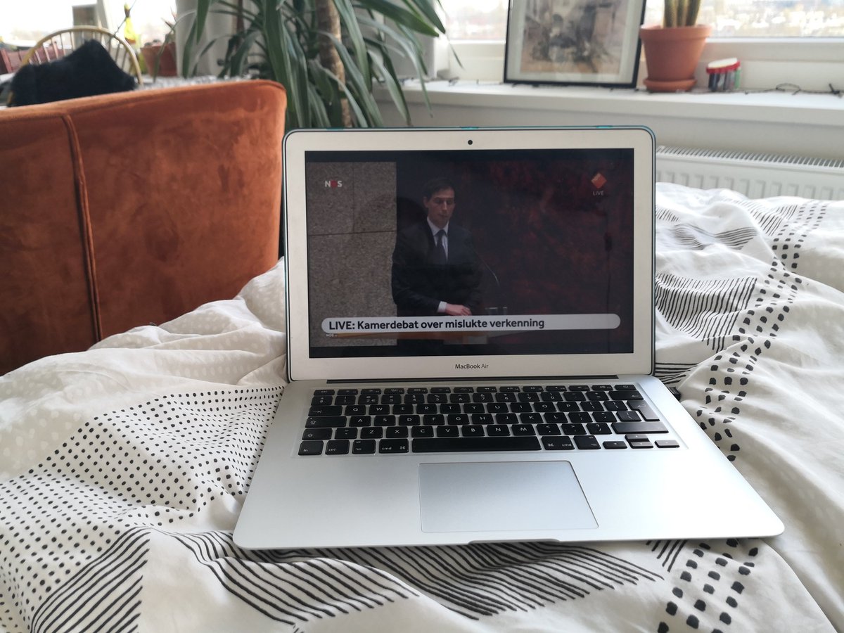 Ik kan me niet herinneren of ik ooit live een kamerdebat heb gekeken🍿