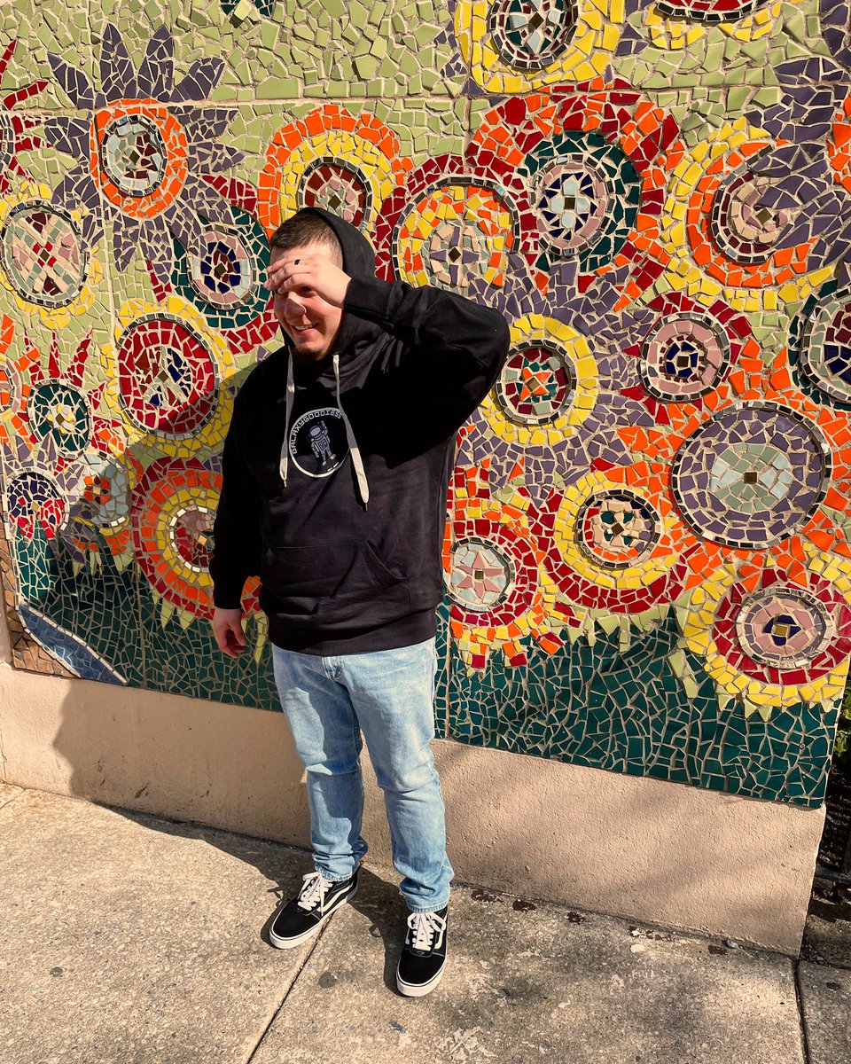 galaxygoodiess's tweet photo. 🌞 Spread love and a smile 🌞
👽 Sizes: XS - 2 XL 👽
(If you need a larger size, DM us we can make that happen!)
⚫️ B|W Collection ⚪️
✖️Goodiess dropping 04|02|21 @ 6:00 PM✖️
🛒 https://t.co/qQrh4JvmkO 🛒
#galaxygoodiess #fashion #ootd #style #lookbook #whatiwore #styleinsp https://t.co/JewLBH3ZU9
