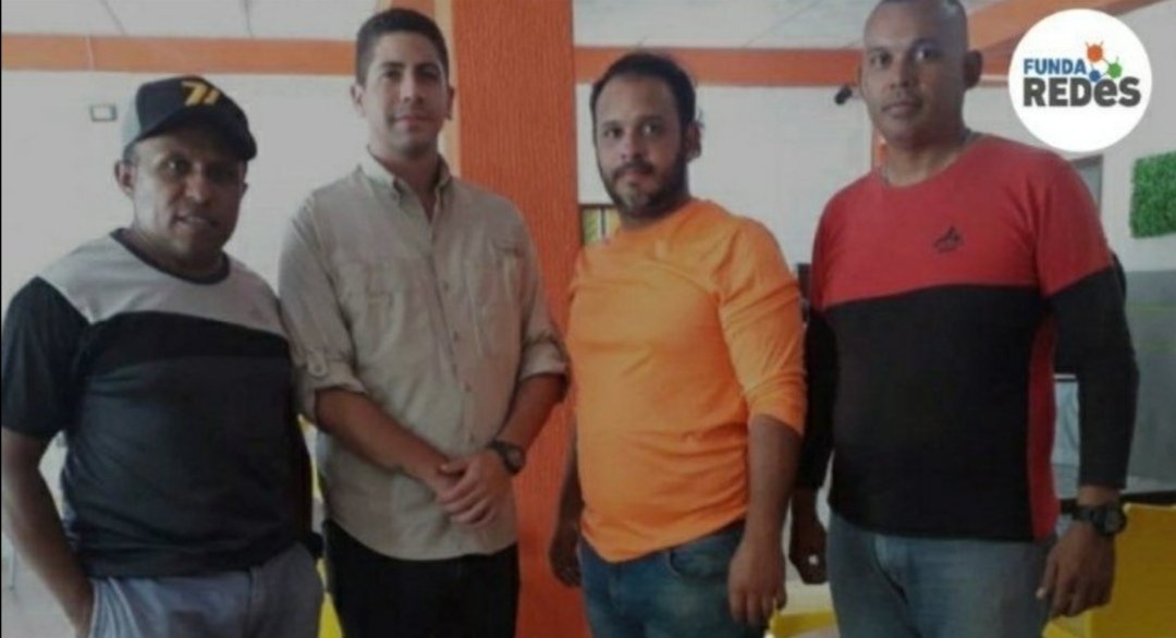 ❗#LiberenAlos4
#FEPEVEM se une a la exigencia del gremio por la liberación de los compañeros Luis Gonzalo Pérez y Rafael Hernández, y los activistas de <a href="/Fundaredes_/">FundaREDES</a>  bajo custodia de GNB en #Apure
<a href="/fape_fape/">FAPE</a>
<a href="/aprensamadrid/">APM</a>
<a href="/ONU_es/">Naciones Unidas</a>
<a href="/Europarl_ES/">Parlamento Europeo en España</a>
<a href="/RSF_ES/">RSF España</a>
#InformarNoEsDelito