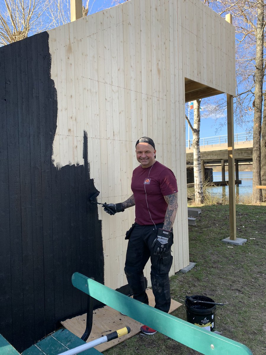 MichaelGharib's tweet photo. Framsteg varje dag.
Det går åt rätt håll. #mickeysstrandfik #måla #stångån #linköping #lkpg https://t.co/O4RxlVP4ur