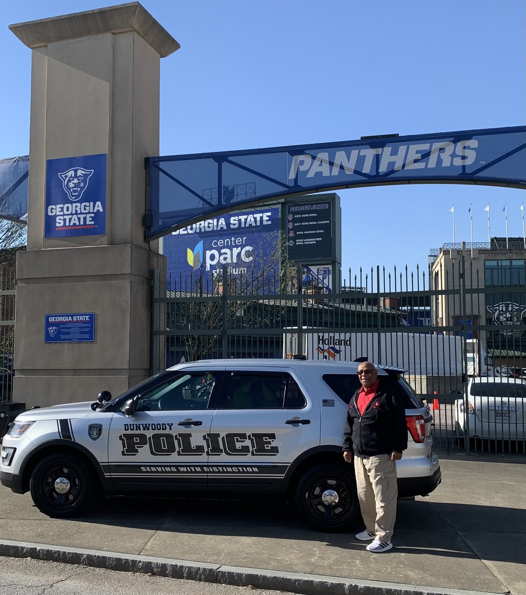 DunwoodyPolice's tweet photo. @ICareAtlanta and #Dunwoody officers are volunteering at @GSUPanthers #CenterParcStadium today with @caringforothers #ConvoyofCare for the victims of the recent Coweta County tornado. @wsbtv @GSU_Police @HCSOGA @BMonahanWSB TN https://t.co/VT6HREcxOI