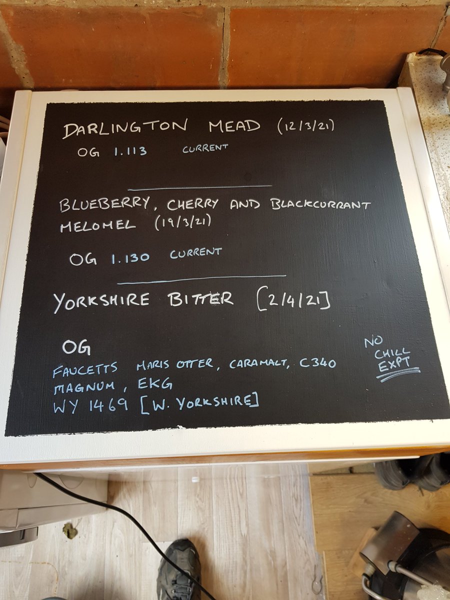 herronhomebrew's tweet photo. After today's #brewday this is what I've got in the chamber.
#homebrew #garagebrewer #garagebrewery #mead #meadmaker #meadlife https://t.co/tO5xtttKVi