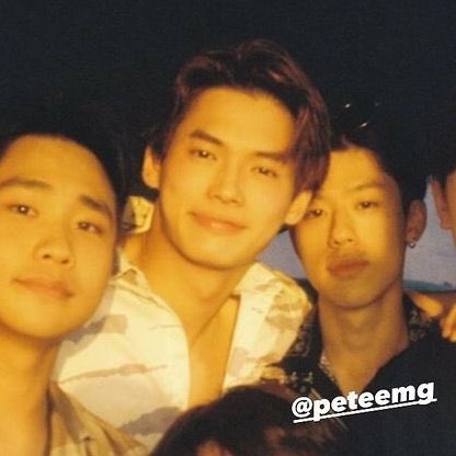 hourly_win's tweet photo. so damn handsome😭 https://t.co/1VcSXjZIFh