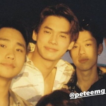 hourly_win's tweet photo. so damn handsome😭 https://t.co/1VcSXjZIFh