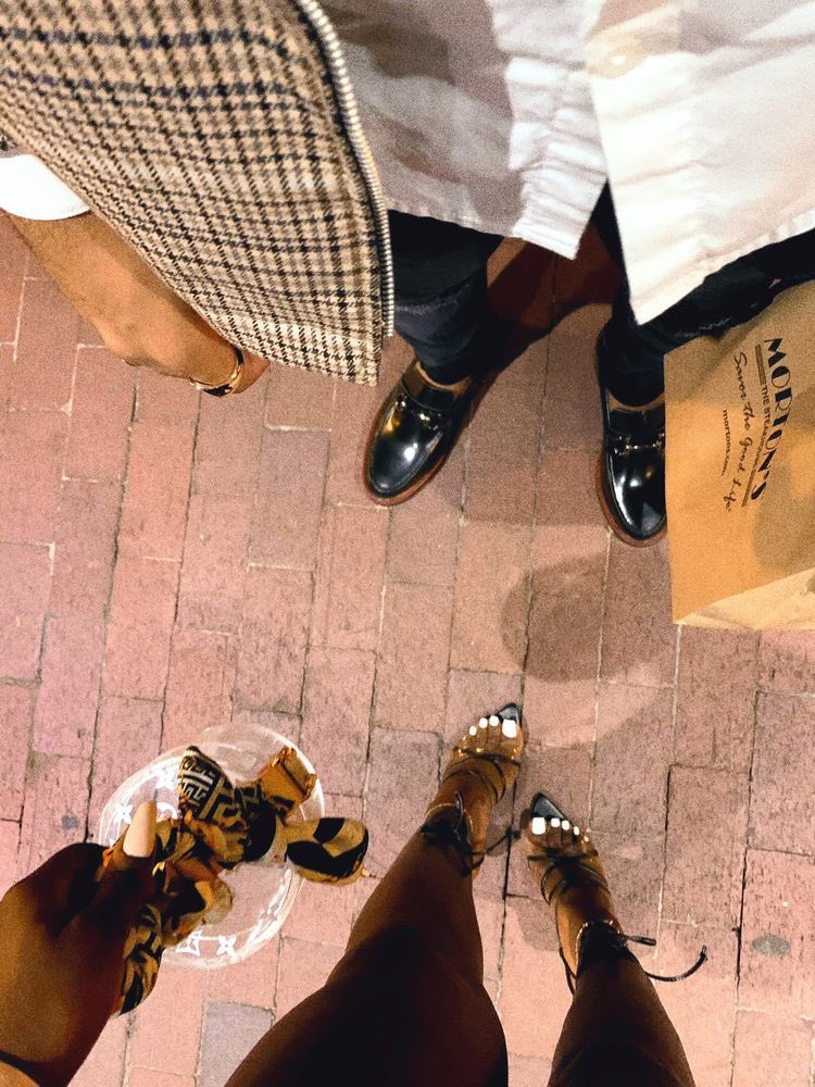 Dates 🖤🌃
