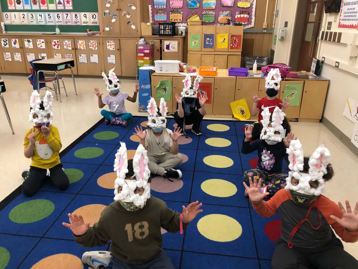 LeolaElementary's tweet photo. Phone call: Dr. P report to Kindergarten. "Oh my", Kindergartners were replaced by bunnies today! "April Fools"!!! #AprilFoolsDay #elementarystyle #leolaproud https://t.co/iijALSnRYj