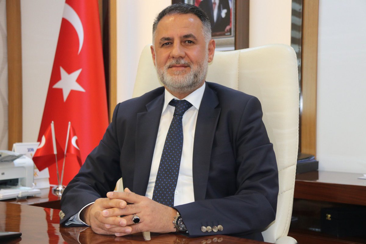 Yeniden İl Genel Meclis Başkanlığına seçilen <a href="/KincCemalettin/">Cemalettin Kinç</a> başkanımızı tebrik eder, çalışmalarında üstün başarılar dilerim. Rabbim güzel hizmetler yapmayı nasip etsin.