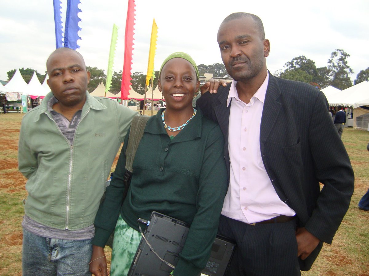 Kenyanpoet's tweet photo. July 2009 - the first #StoryMojaFest happened. It was epic. It was the biggest gathering of Kenyan Literati then & ran for 2 days. From @jamesmurua to #JosephNgunjiri to @MukomaWaNgugi to @StephenPartingt. It also hosted some tech sessions w/ @blongwe & @mbuguanjihia https://t.co/L6d2Fpmcut