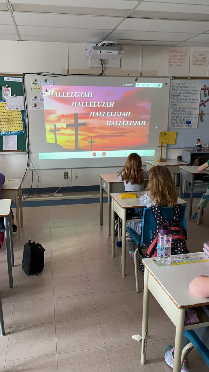 MacdonaldSeas's tweet photo. Wonderful job by the Grade 6’s. https://t.co/P4qO6qzIRi