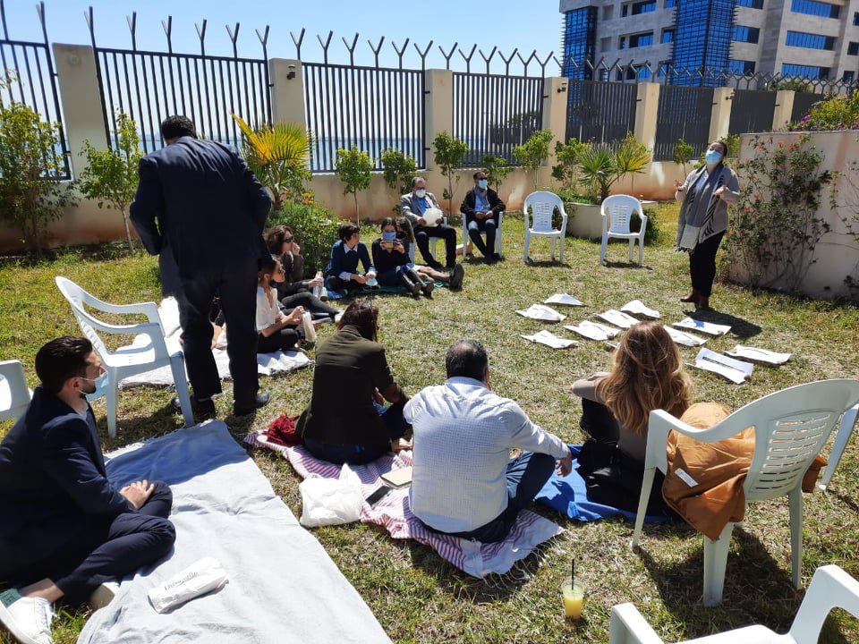 UNDPinTunisia's tweet image. The #deepdemo team organized a brown-bag socialization event with program colleagues to share sensemaking insights on trust in #Tunisia 🇹🇳. The deep #demonstration is a system #transformation initiative that aims at developing a portfolio of options for rebuilding trust dynamics.