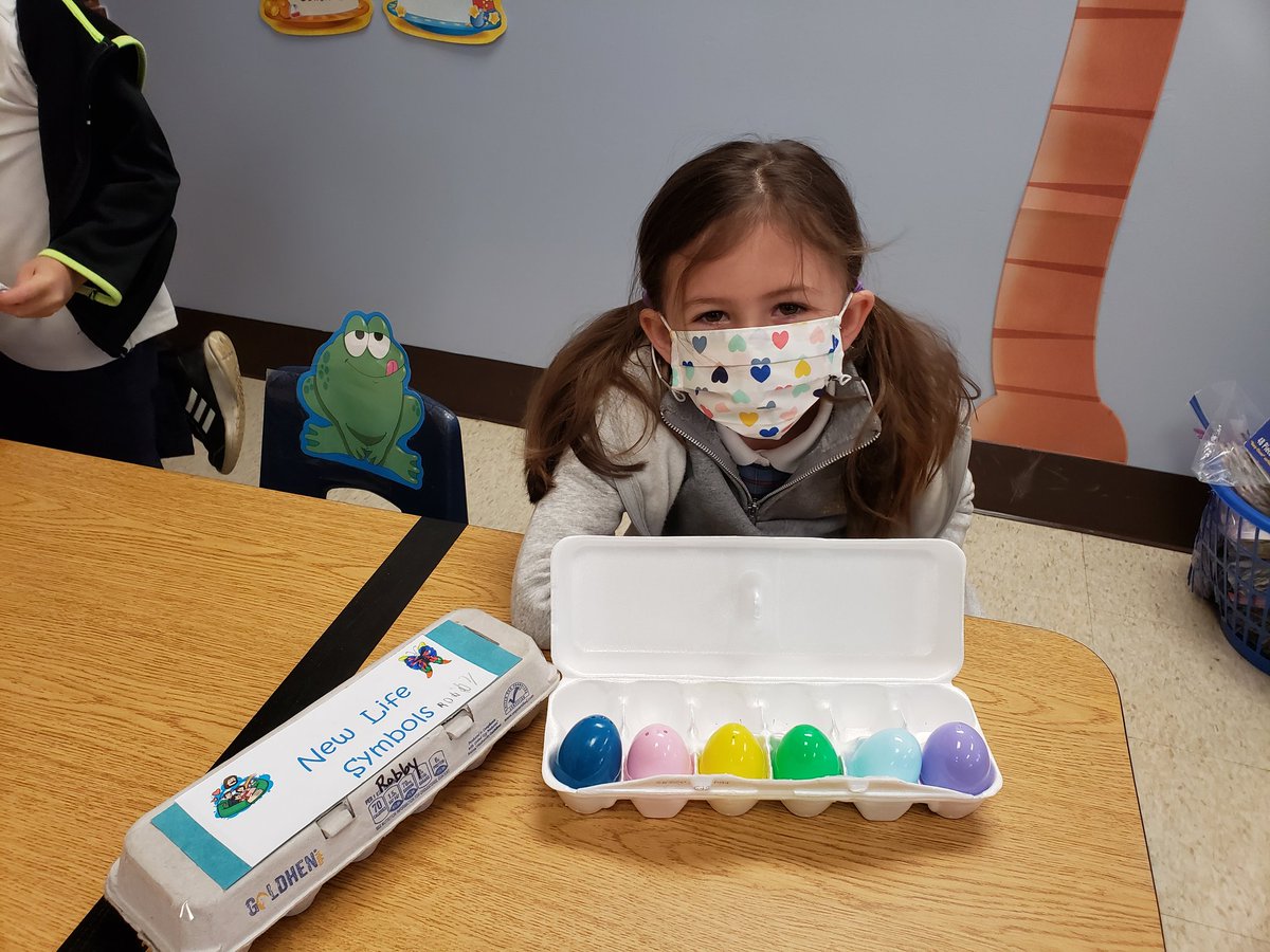 JaniceMoster's tweet photo. New Life Eggs helped us prepare for Easter 🐣 https://t.co/WGjq0F04g1