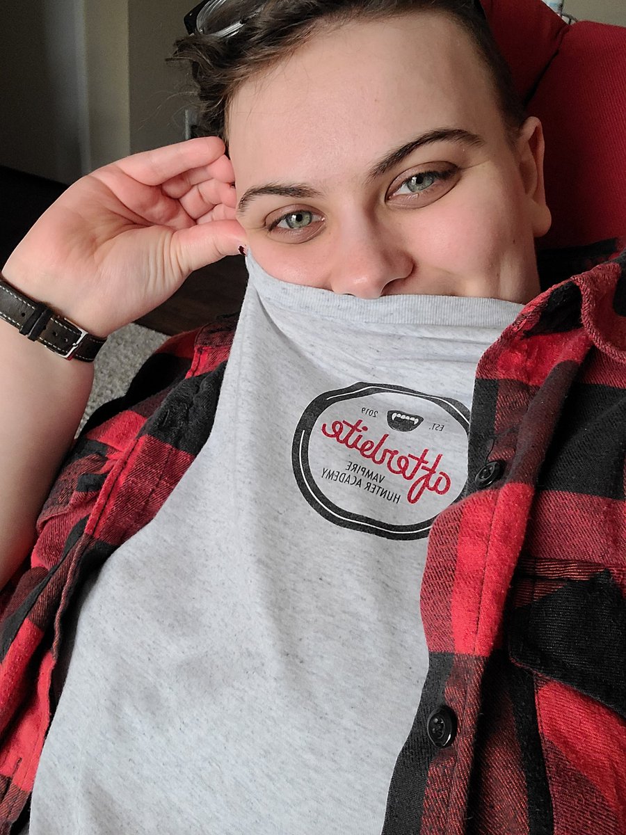AfterbitePod's tweet photo. Your favorite tvd fancast that's 10 years too late has merch now! You can buy it and wear it on ur body just like we are!! Pick up a shirt or a dad hat or a crewneck and show off ur Afterbite pride at  https://t.co/wvwTt75eVo 

We have some hella cute designs all made by jourd! https://t.co/anldKEJdUW
