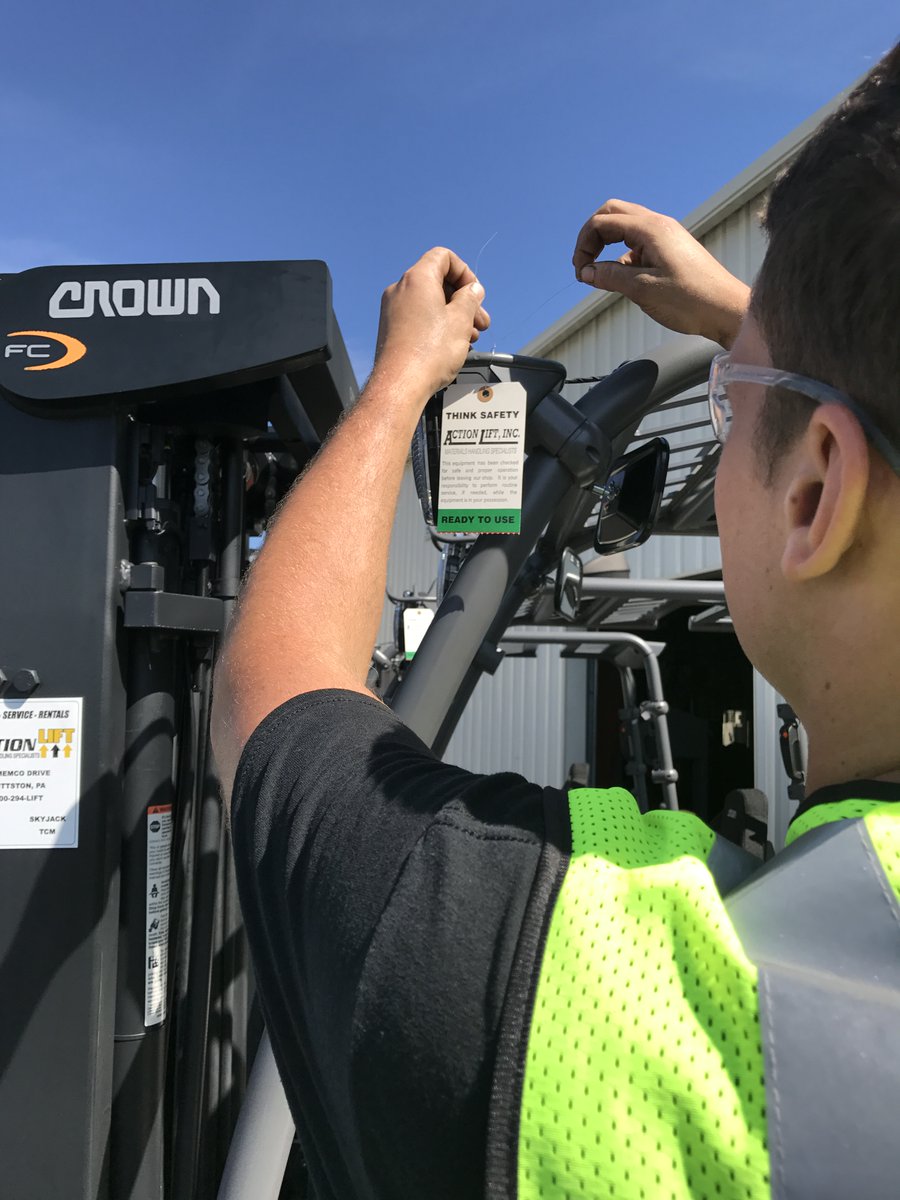 actionliftinc's tweet photo. It’s #AprilFoolsDay, but forklift safety is no joke!
At Action Lift, workplace safety is a top priority. Our comprehensive training programs will help your company comply with OSHA requirements.
#ActionLift #NEPA #forkliftdealer #forkliftsafety #operatortraining #OSHAcompliance https://t.co/e98w00I4W8