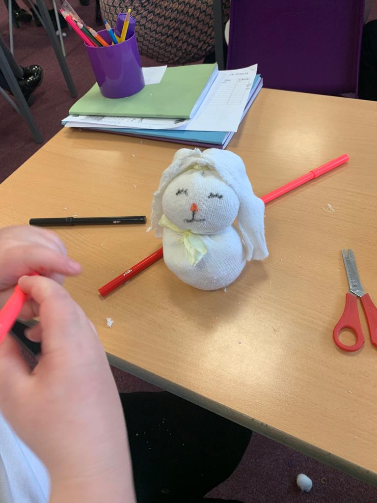 LiftShafton's tweet photo. Y6-2 have made easter sock bunnies. They are so cute! #discoverwhatispossible https://t.co/Q4QiRxC8sF
