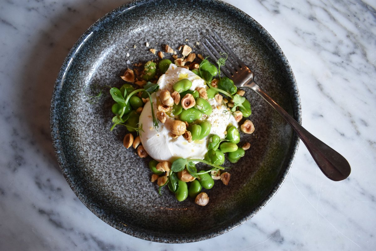 Continibites's tweet image. 🐣ALERT🐣 Orders closing at 8pm tonight for our #Eastermenu at #ContiniatHome this weekend. So get your orders in for Friday to Sunday for Edinburgh delivery now to avoid disappointment 🐣shop.contini.com/collections/se…