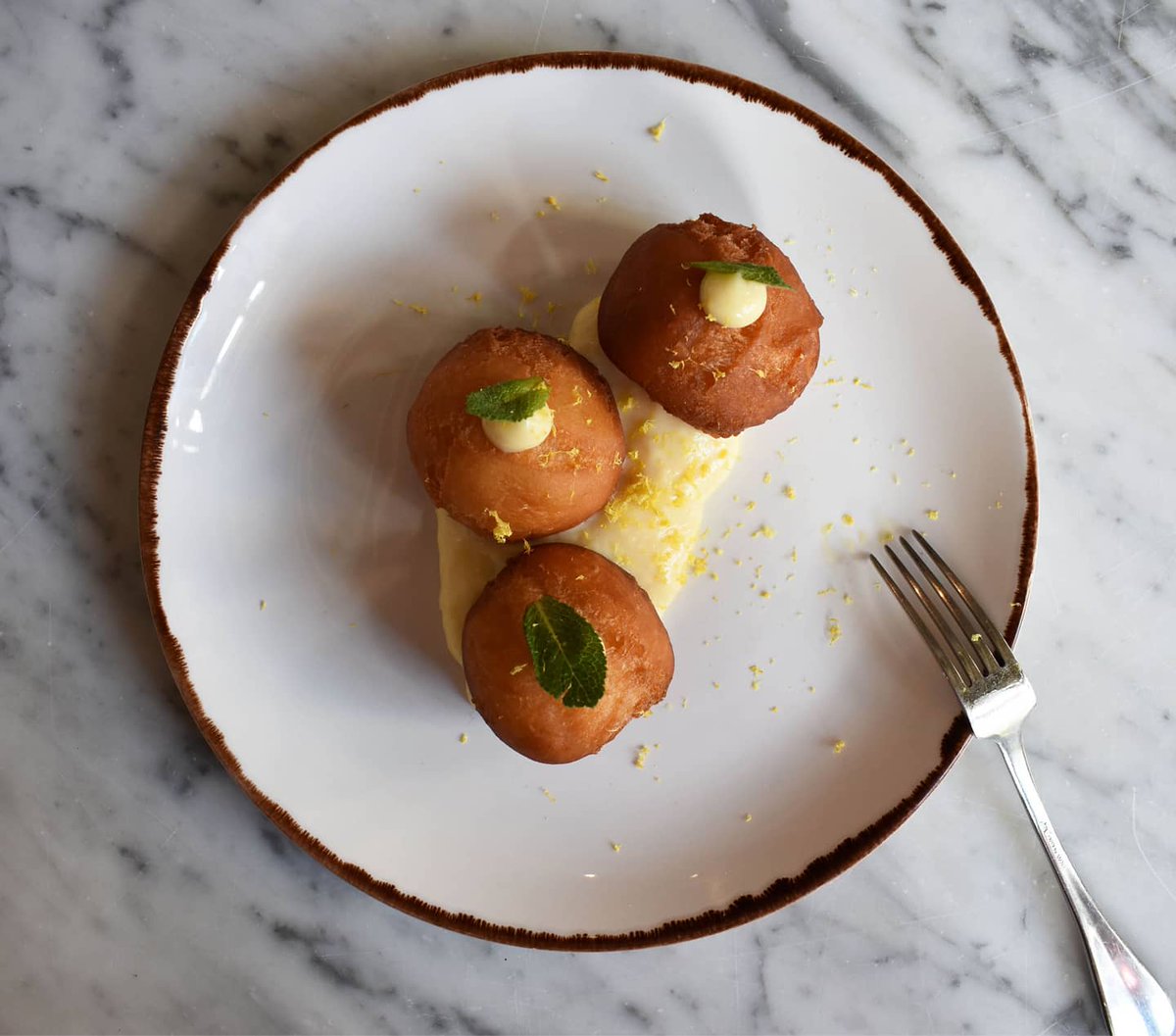 Continibites's tweet image. 🐣ALERT🐣 Orders closing at 8pm tonight for our #Eastermenu at #ContiniatHome this weekend. So get your orders in for Friday to Sunday for Edinburgh delivery now to avoid disappointment 🐣shop.contini.com/collections/se…