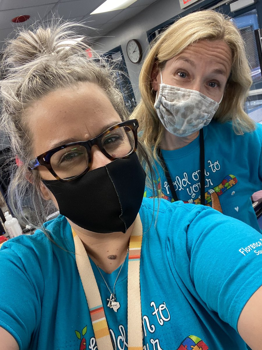 Staff at <a href="/FESfalcons/">Florence Elementary</a> sport their Autism Awareness shirts! #ibelonginKISD