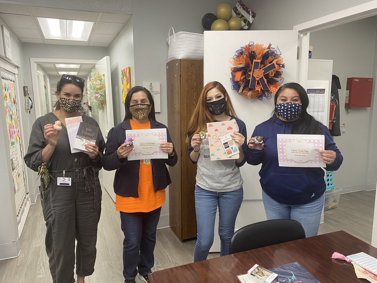 StevieRGarcia's tweet photo. Our day was filled with STAAR Action Plan prep, Heggerty Refresher, Syllaboards, and our Lucky Duck Winners 🐯❤️ Our teachers ALWAYS come ready to work hard &amp; prep the best for our students! #ccisdproud #kostoryztigerpride https://t.co/9vgOlPYycD