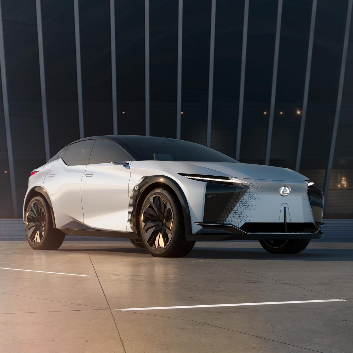 Lexus tweet media