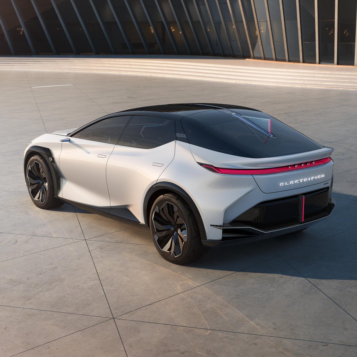 Lexus tweet media