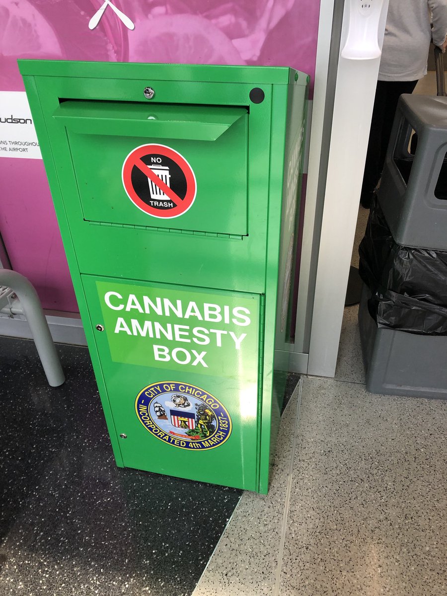 pille_roger's tweet photo. Evidently it’s a drop box not a free pot box #humorlesssecurity https://t.co/HfIO7kiKHU
