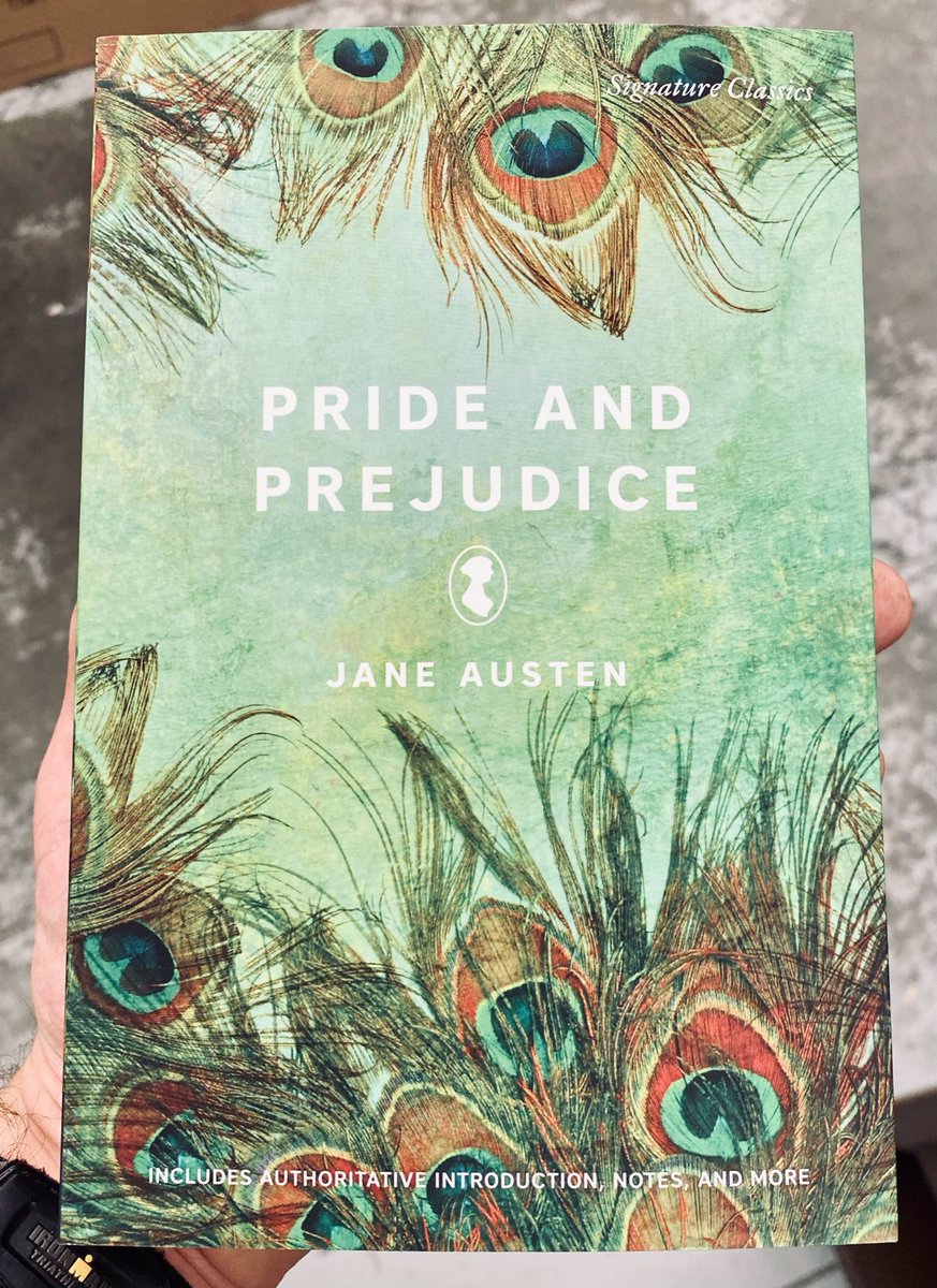 BNfayar's tweet photo. There is such a joy evoked by exploring the inner realms of a new book. Countless stories weave their ways through the pages. We can see life through different eyes, gaining a wider perspective of the world around us. #bnfayar #barnesandnoble #beauty #eyeopening #classics https://t.co/viu4tfH8mS