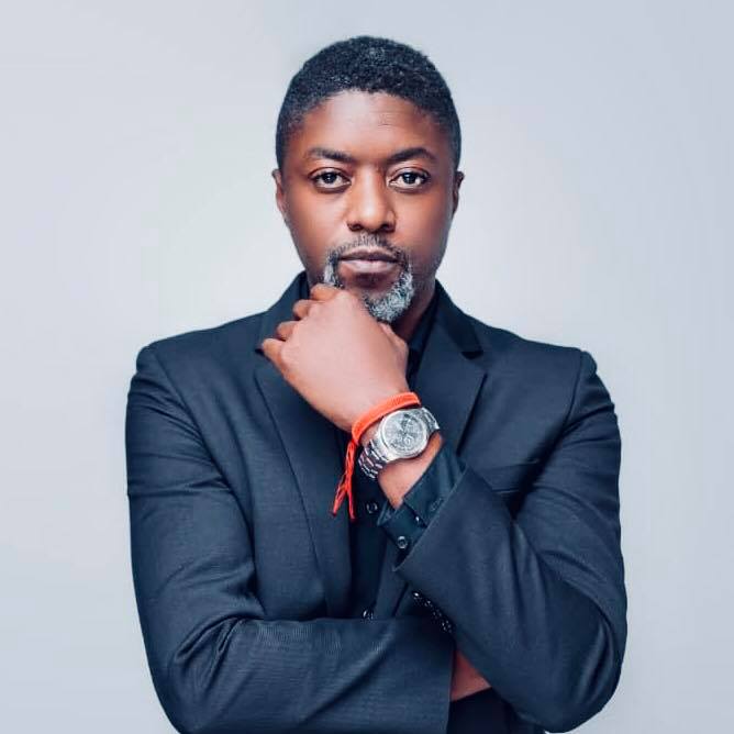 kuxthedon's tweet photo. the zambian music landscape is incomplete without without this man..Mr chali bravo ceo/proprietor/producer/composer/writer of the mighty SLING BEATS..when you hear the Adblib "CHACHINE!!!"  then you know chali did his majic..this is his discography
(THREAD) https://t.co/gy95JWW4sT
