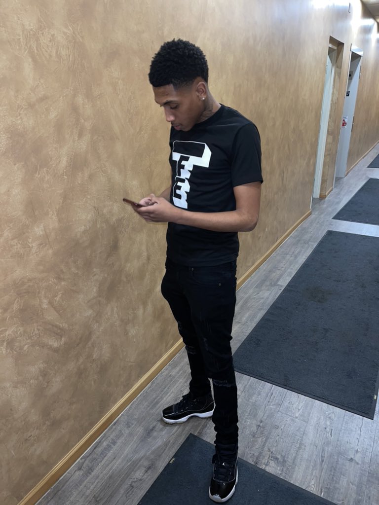 _yoBlow's tweet photo. If Every Nigga Wit U Wanna See You Winning Then You Lucky๐ฏ๐ค
#ForeverTy๐ฐ https://t.co/j6wZDGjUKJ