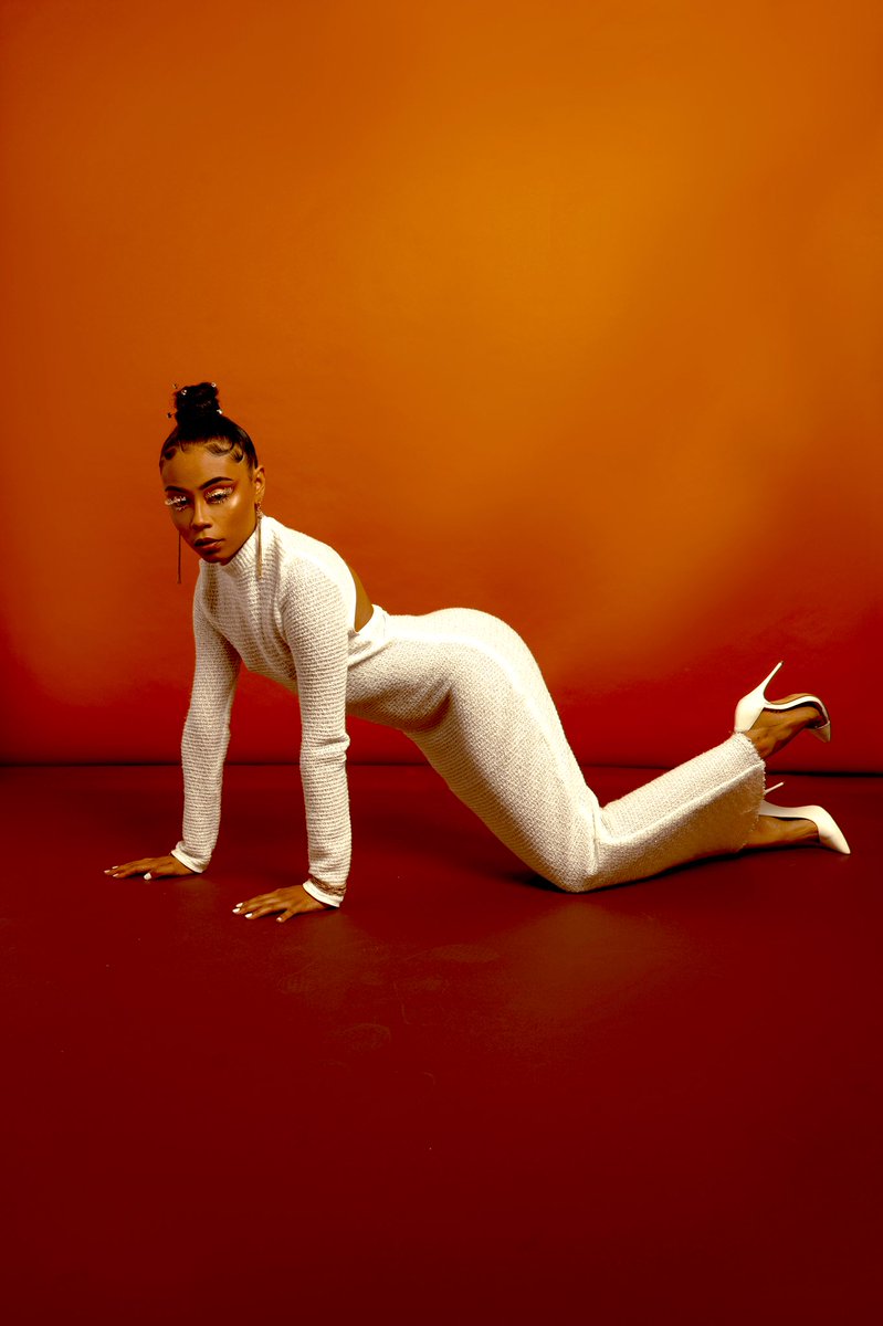 Moreyemi_'s tweet photo. Model @ariannaakin 
MUA @ChristineNgozi 
Photographer @obislens https://t.co/tWbRZjIzKX