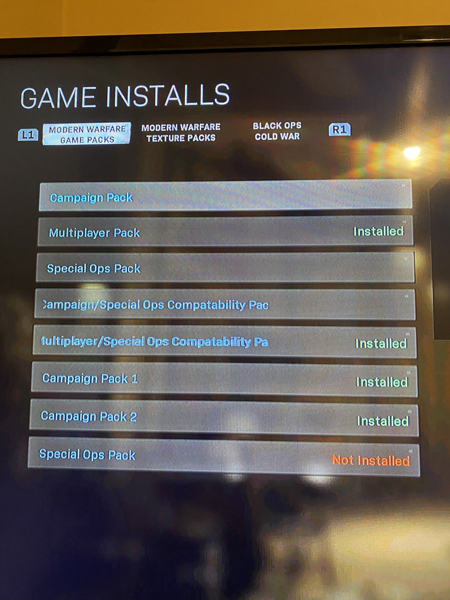 Benvolio89's tweet photo. @HanaanQ @basscaradec I clicked on campaign in the modern warfare tab and it comes up with this screen. https://t.co/QBHJ9k07lM