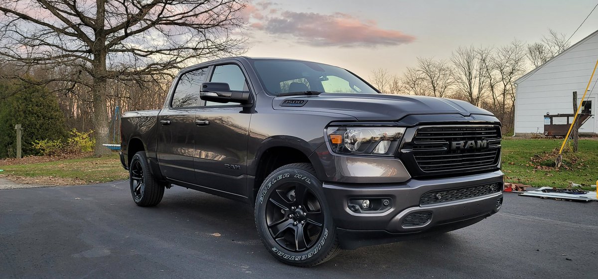 drainthebrain87's tweet photo. 2” @OfficialMOPAR lift and 285/60R20 @FalkenTire Wildpeak AT3W on stock rims. Really like the way this turned out! @RamTrucks #moparornocar https://t.co/wdweGYcMFH
