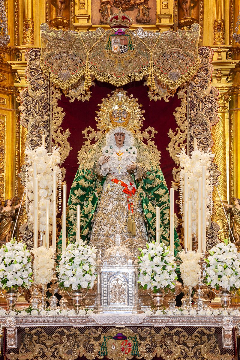 Hdad_Macarena's tweet photo. Que el Señor de la Sentencia y a Virgen de la Esperanza os bendigan y protejan siempre. https://t.co/T1mjbRBe8s