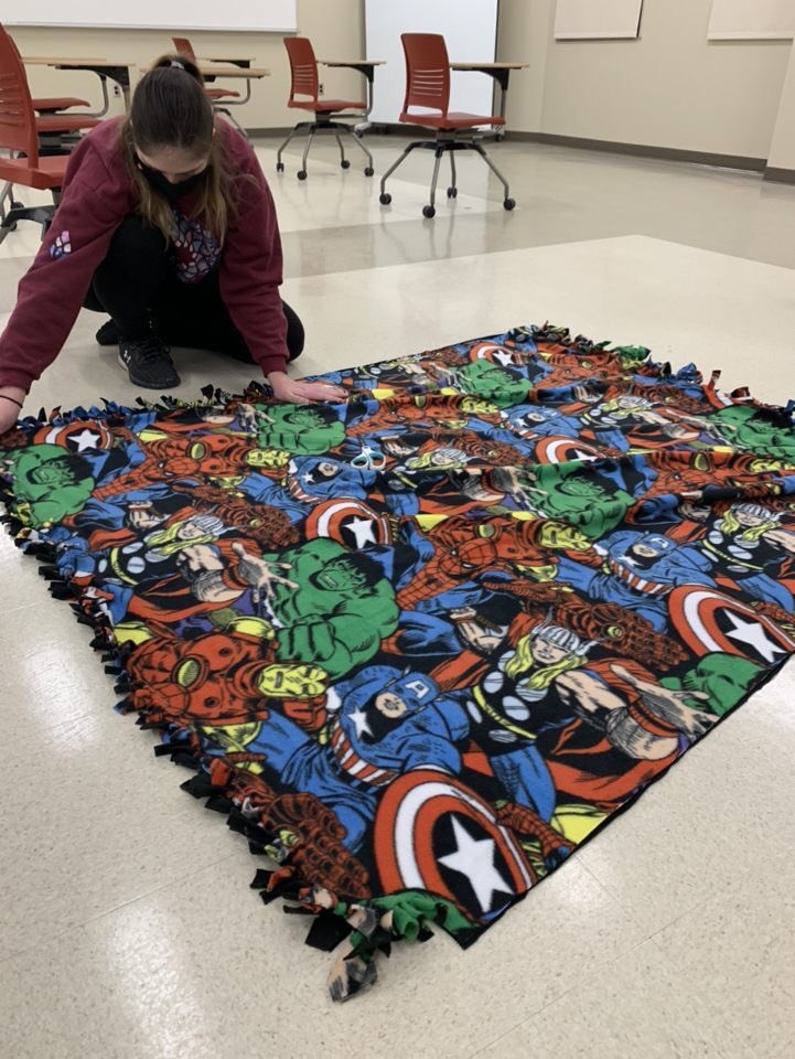 RoyalEncounters's tweet photo. #ThrowbackThursday to blanket making ✨✨ https://t.co/SBGkDq12DF